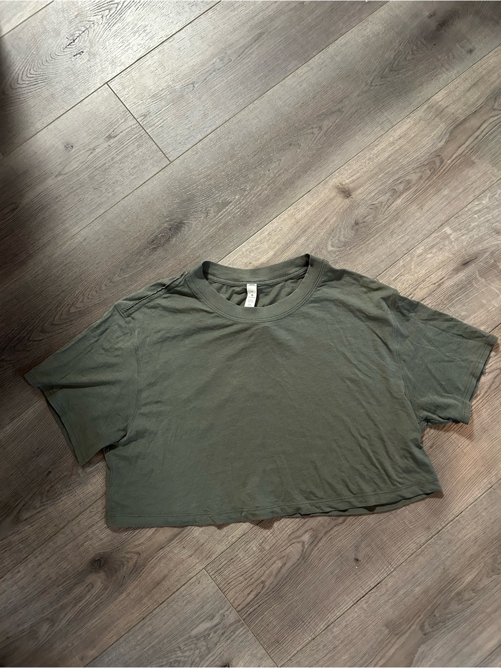 lululemon athletica Olive Green Cropped Crew Tee